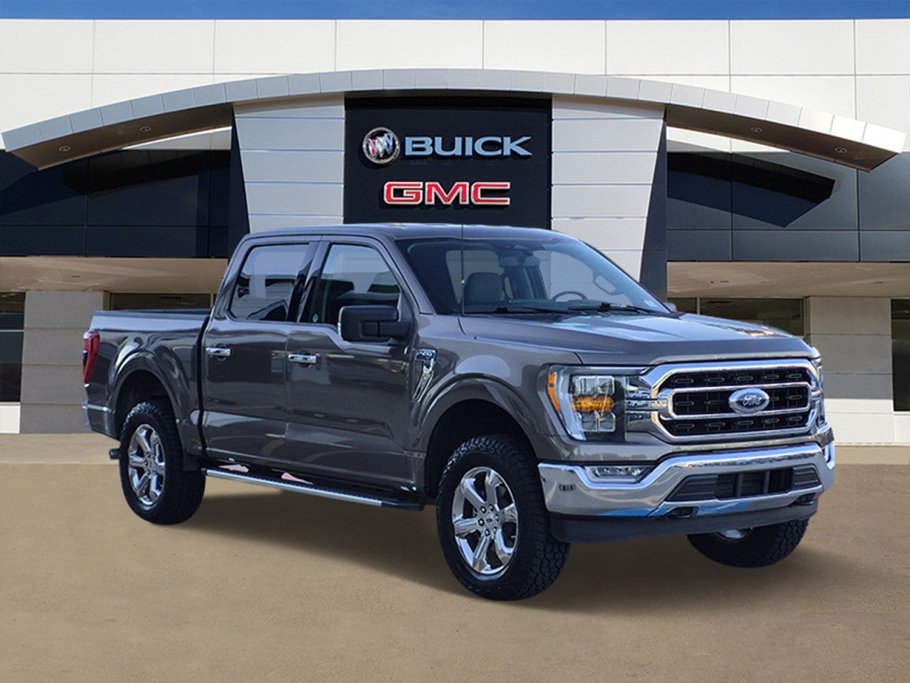 2022 Ford F-150 XLT - Photo 1