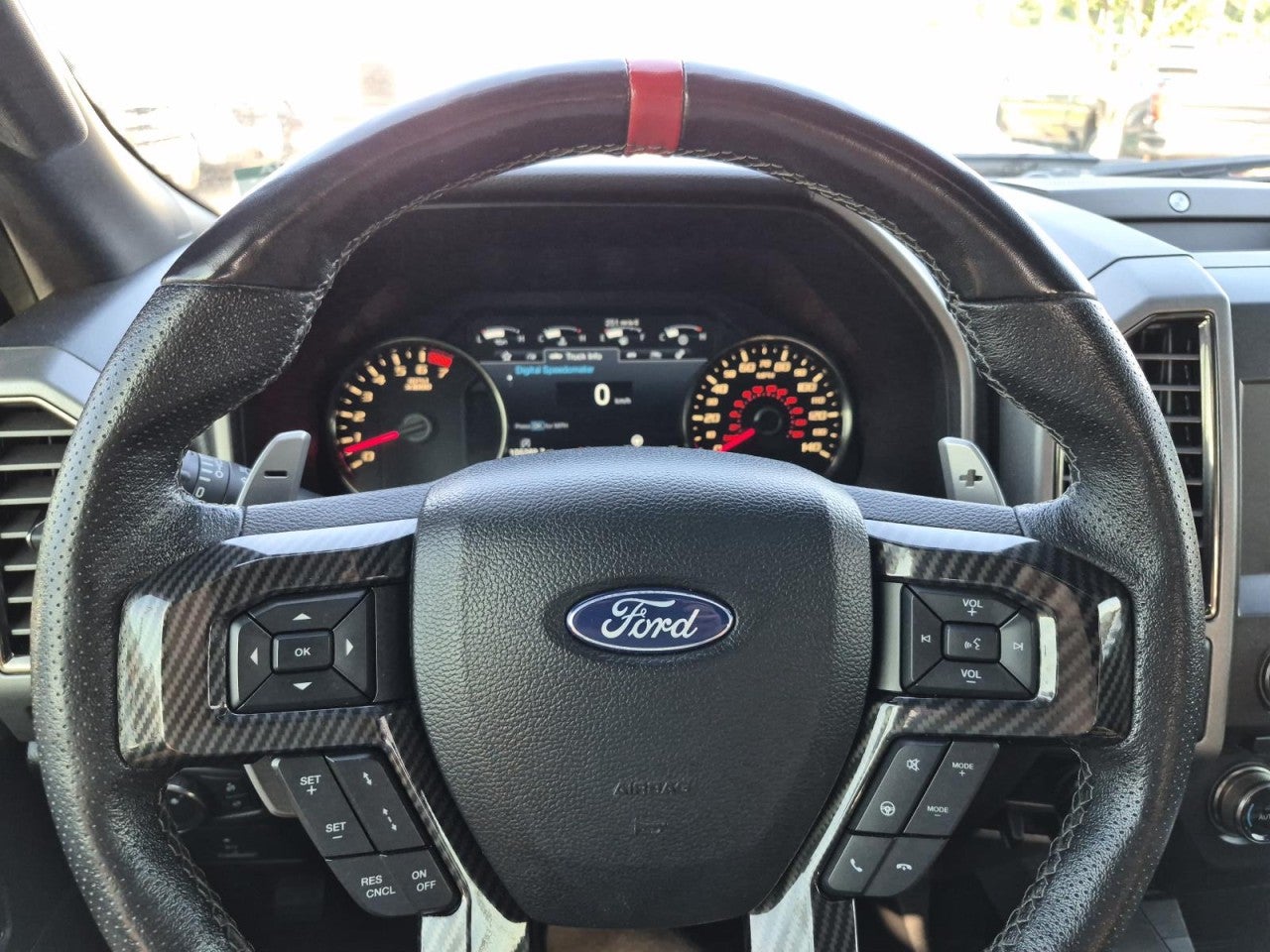 2018 Ford F-150 Raptor - Photo 21