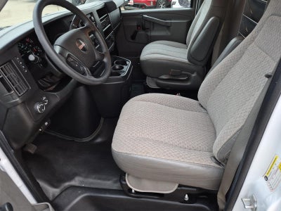 2016 GMC Savana Cutaway 3500 3500