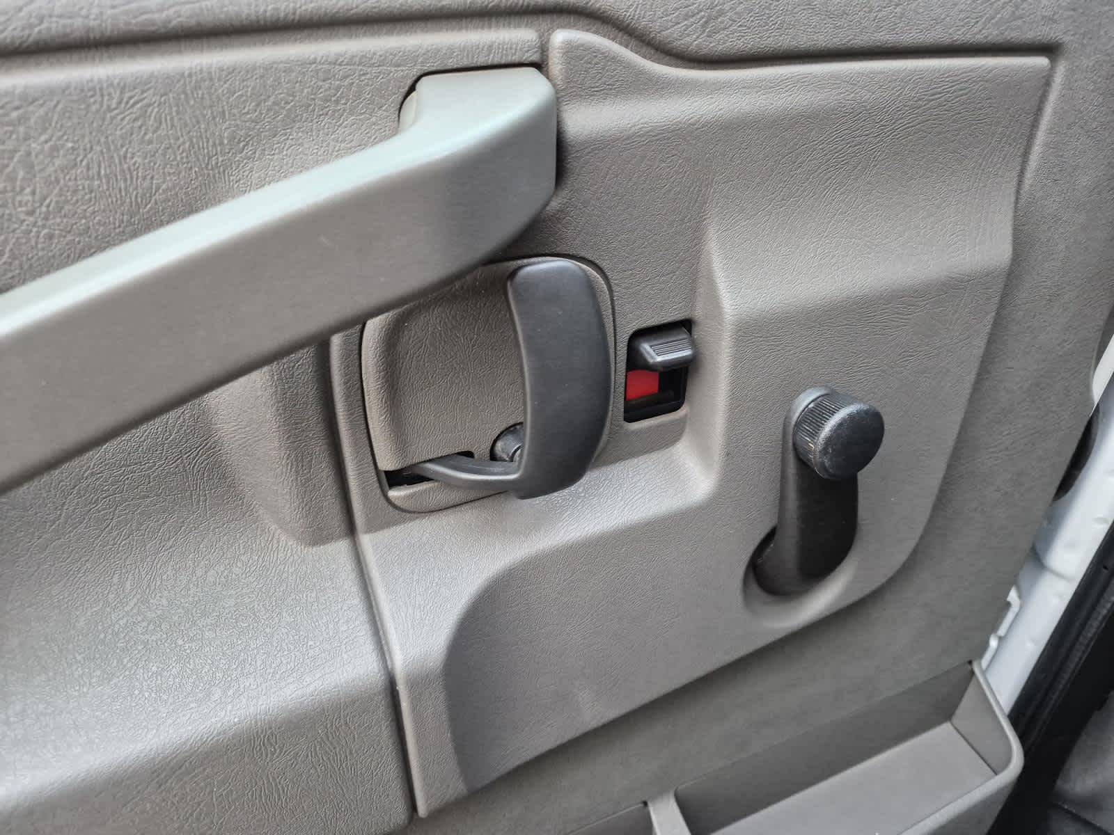 2016 GMC Savana Cutaway 3500 3500