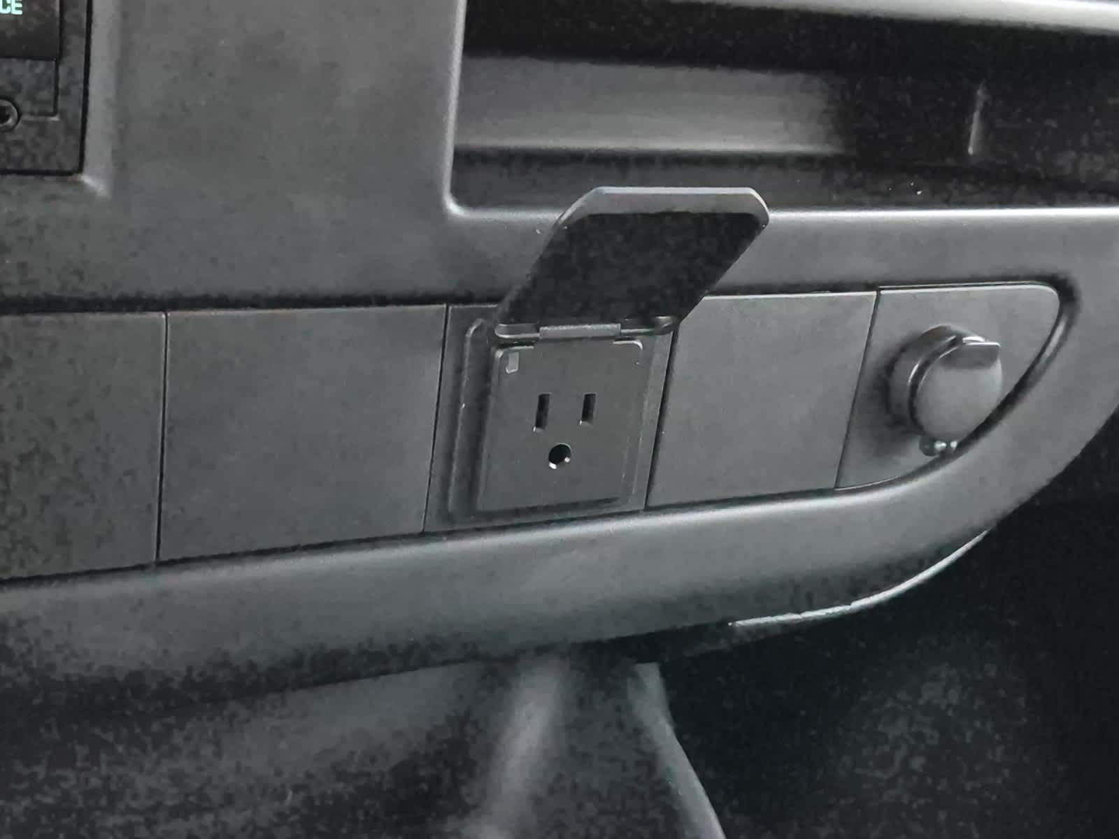 2016 GMC Savana Cutaway 3500 3500