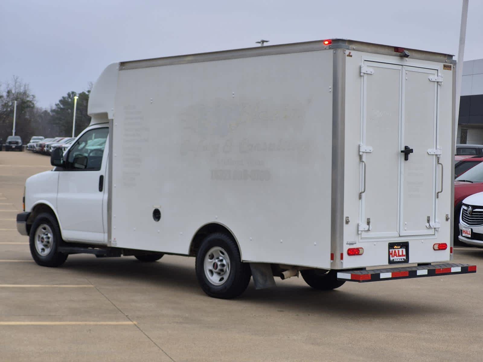 2016 GMC Savana Cutaway 3500 3500