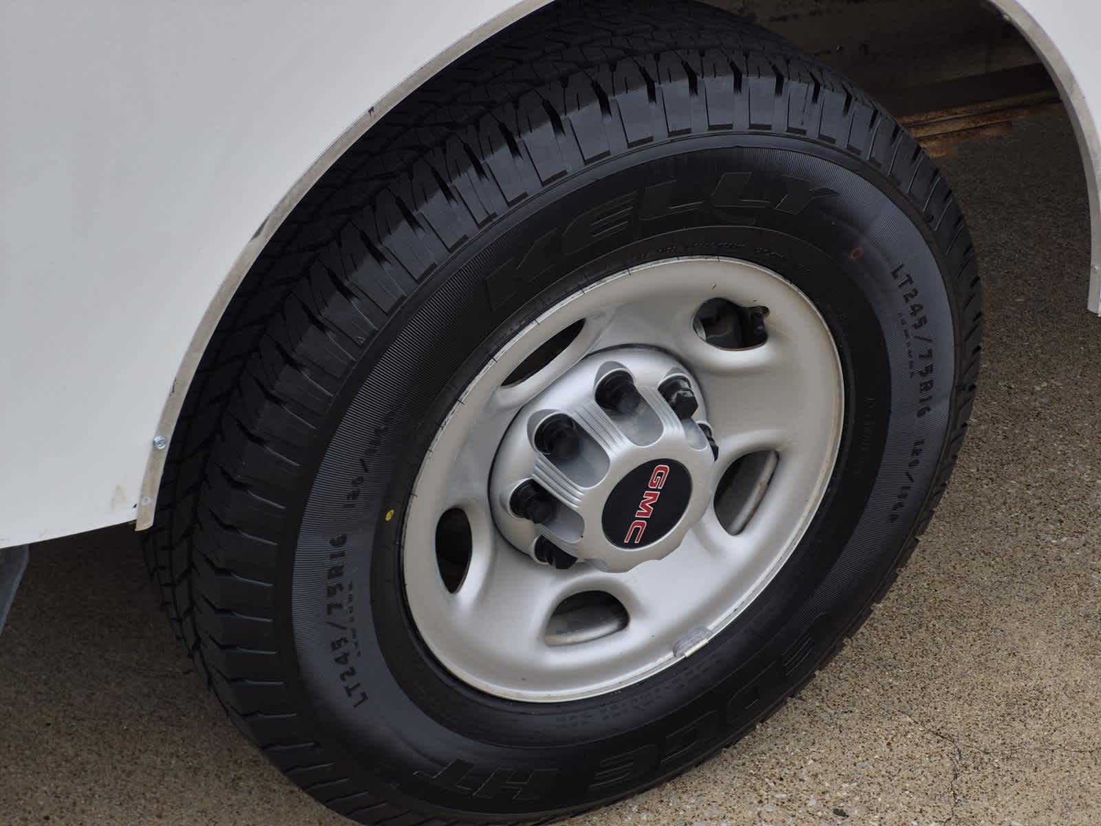 2016 GMC Savana Cutaway 3500 3500