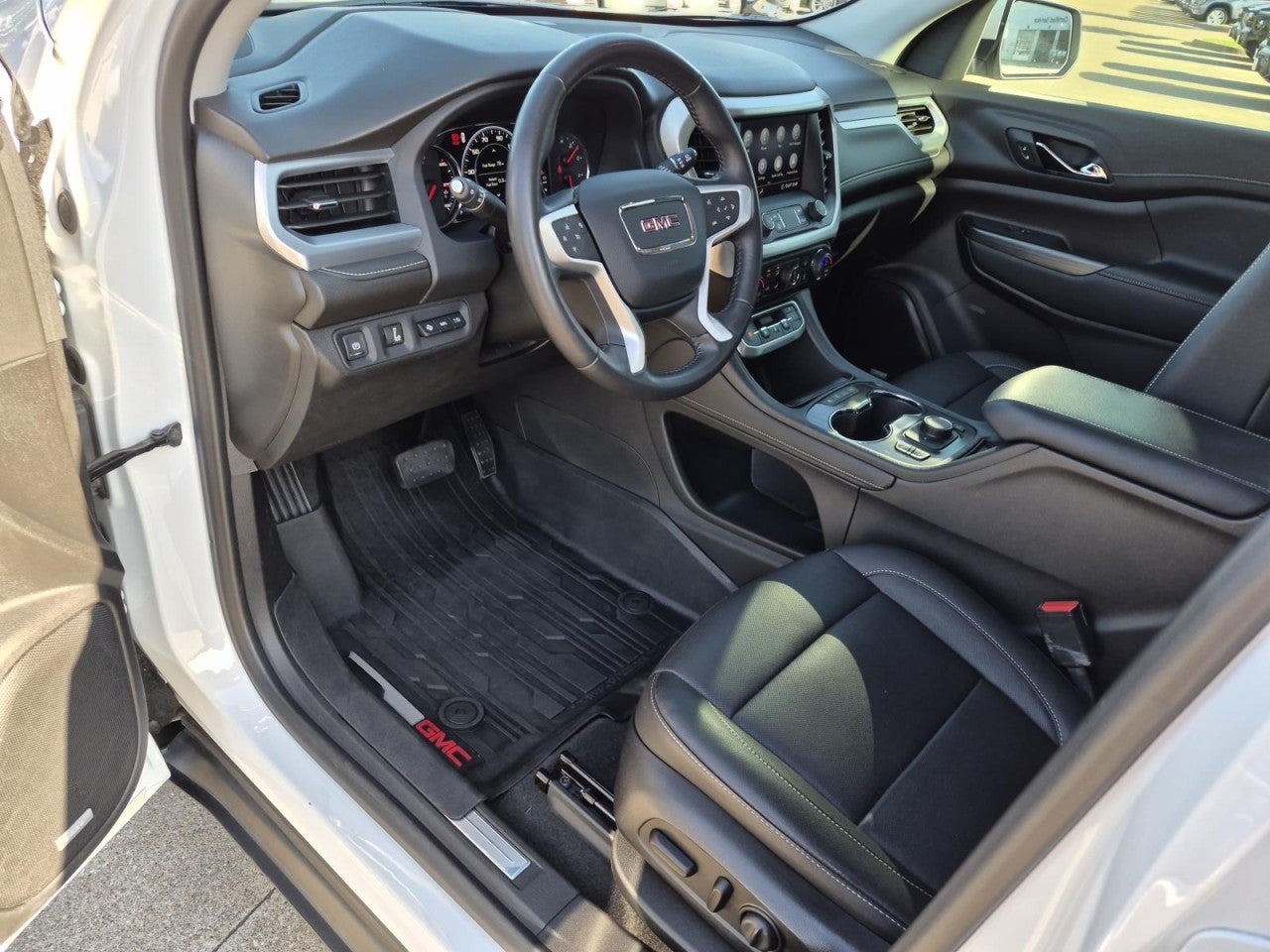 2020 GMC Acadia SLT