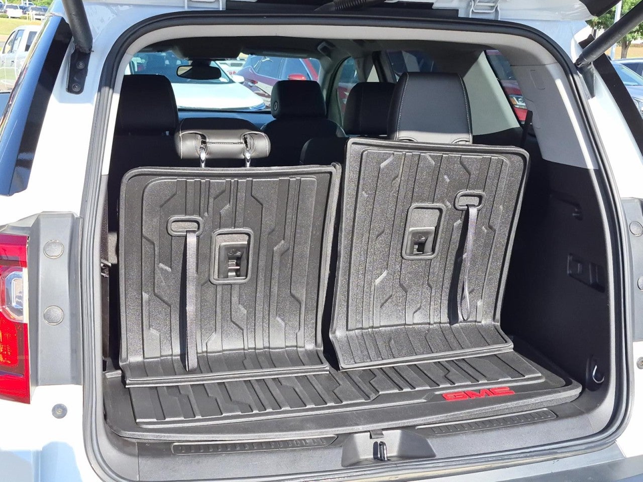 2020 GMC Acadia SLT