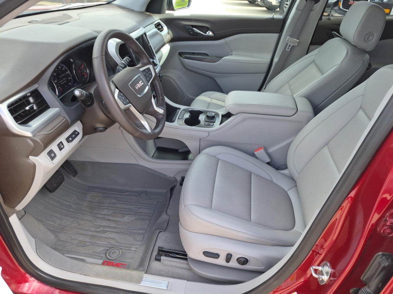 2022 GMC Acadia SLT - Photo 12