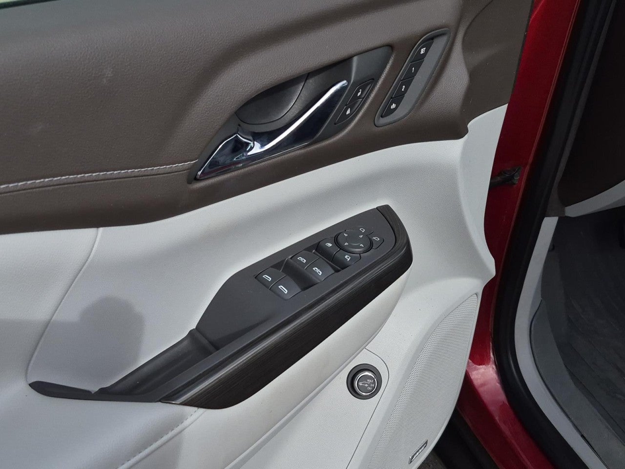 2022 GMC Acadia SLT - Photo 14
