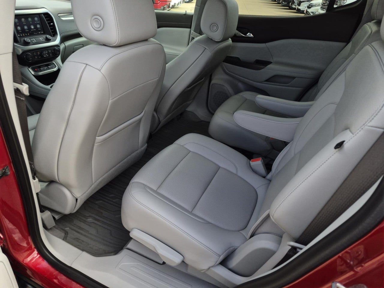 2022 GMC Acadia SLT - Photo 16