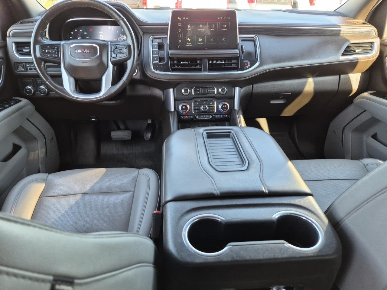 2022 GMC Yukon SLT