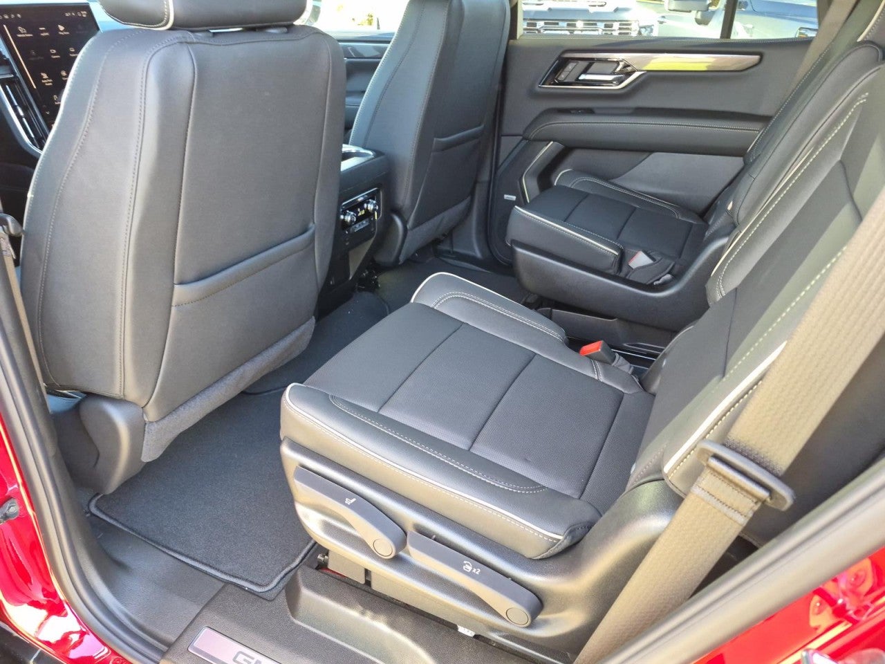 2027 GMC Yukon Elevation
