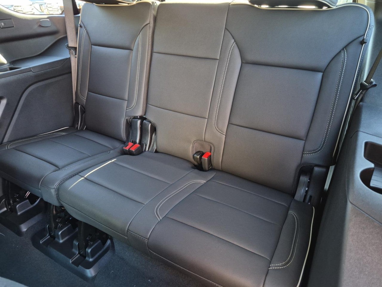 2027 GMC Yukon Elevation