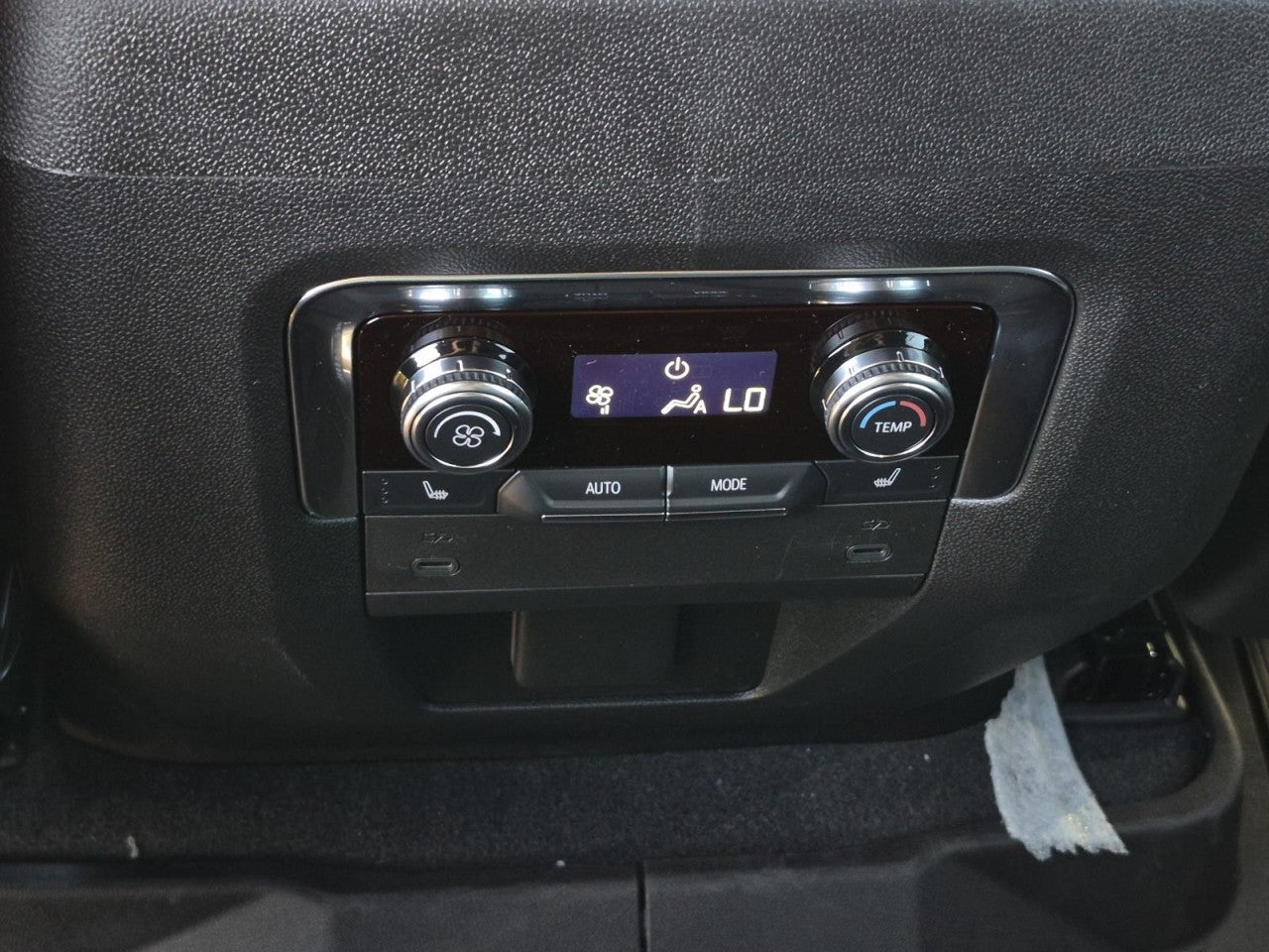 2027 GMC Yukon XL AT4