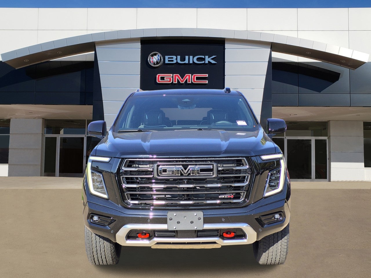 2026 GMC Yukon AT4 Ultimate - Photo 2