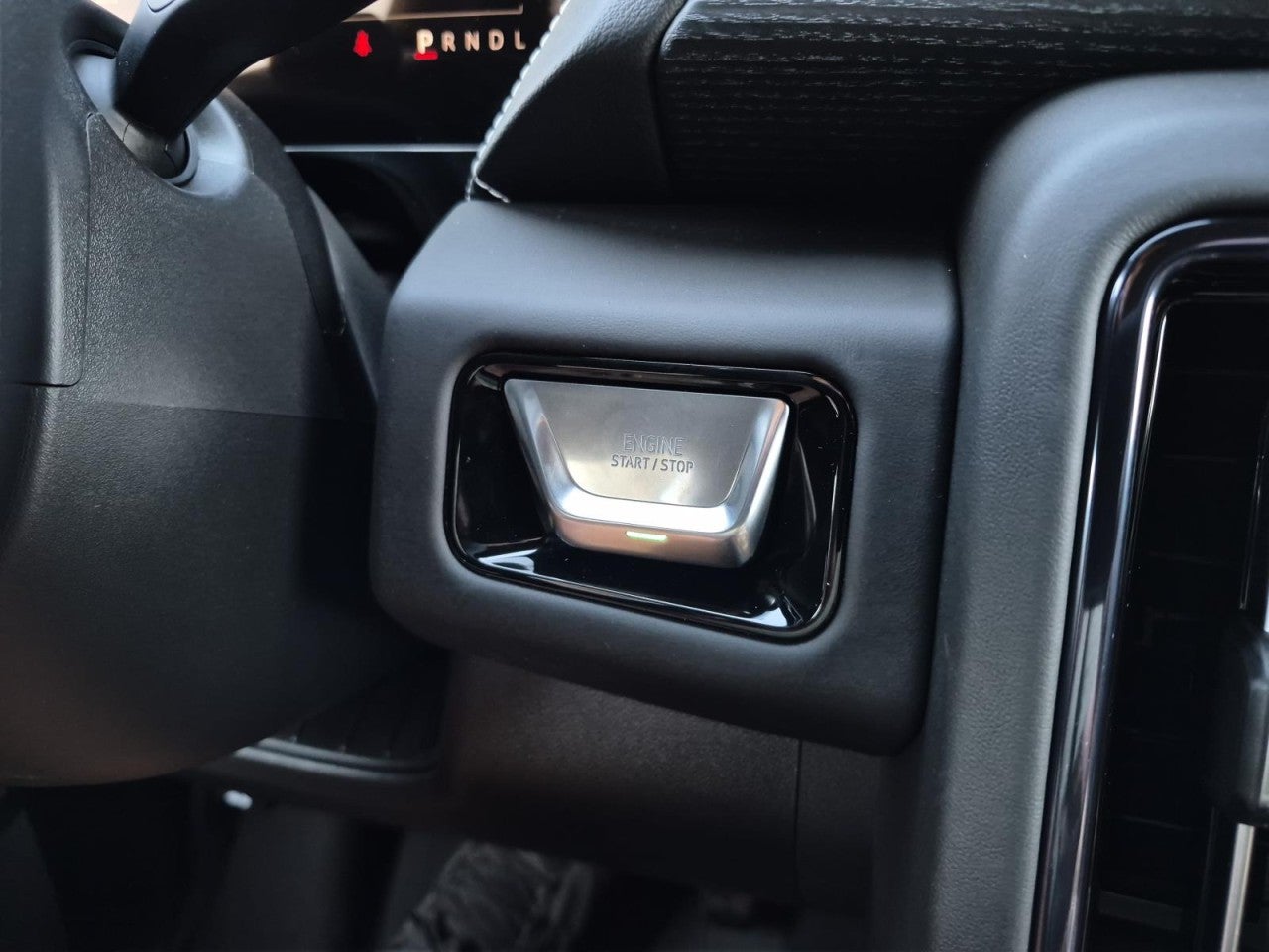 2026 GMC Yukon AT4 Ultimate - Photo 20