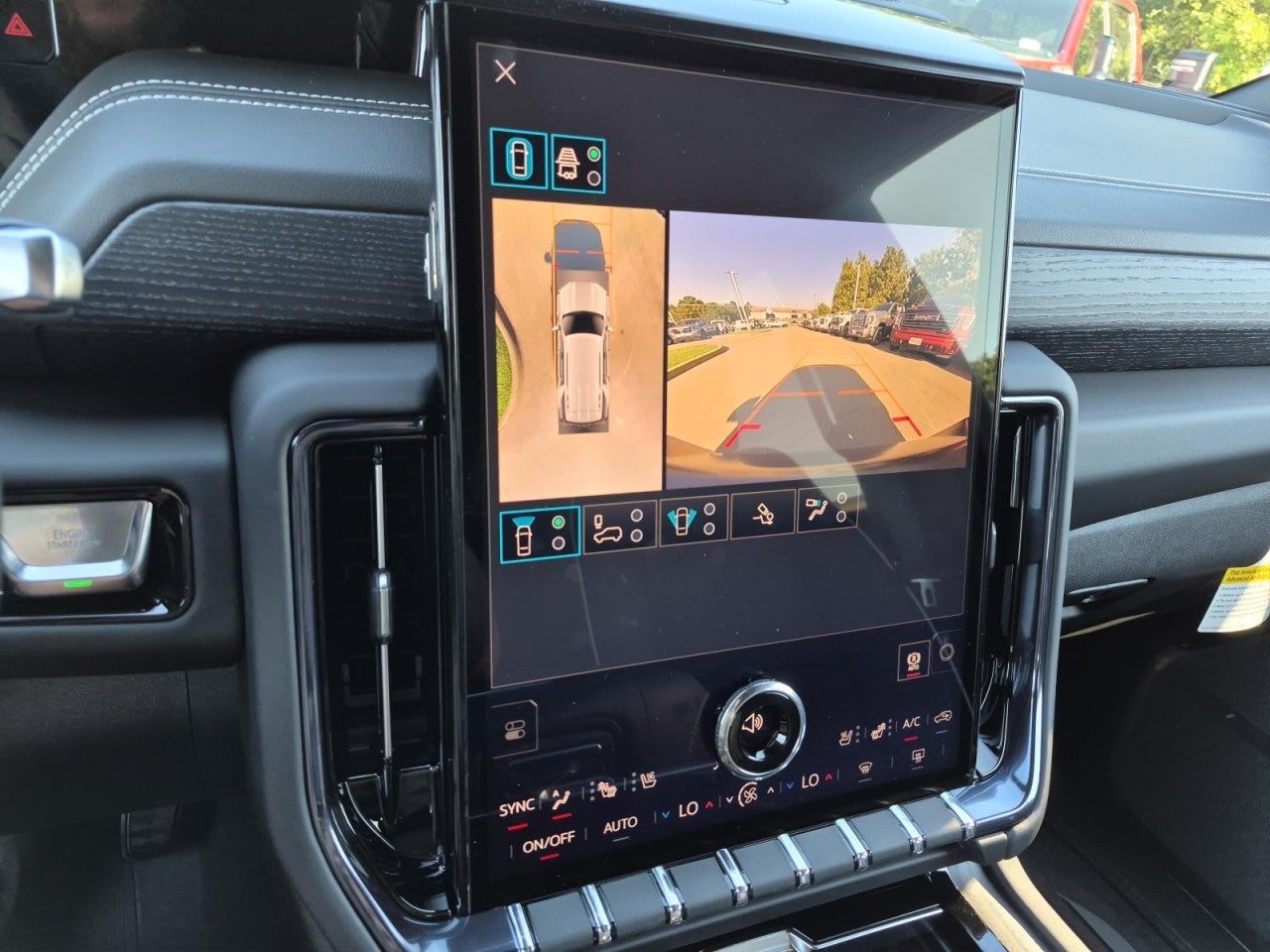 2026 GMC Yukon AT4 Ultimate - Photo 24