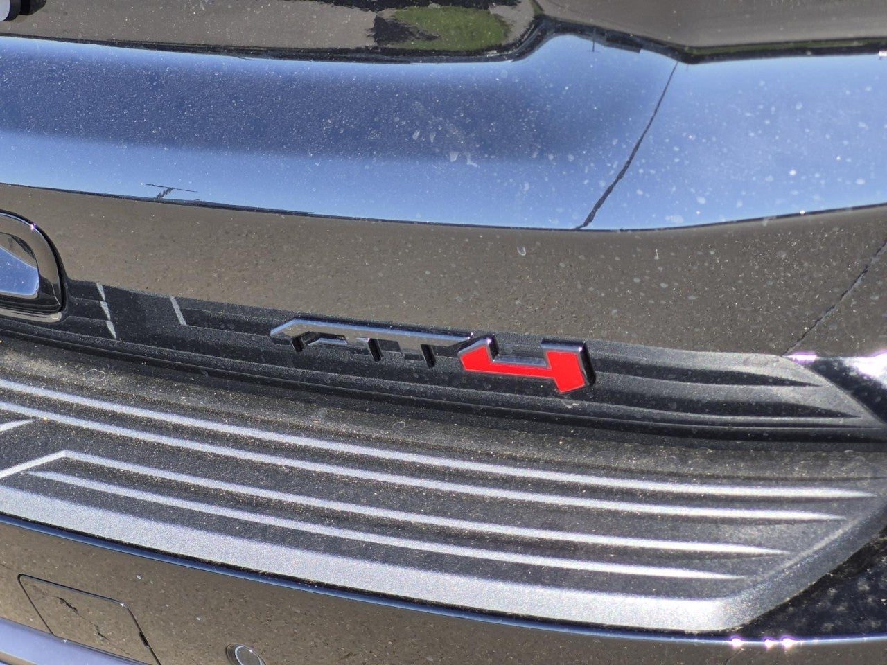 2026 GMC Yukon AT4 Ultimate - Photo 6