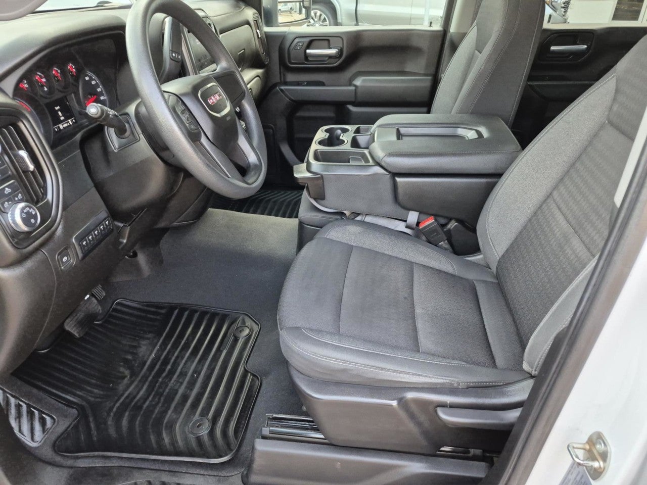 2024 GMC Sierra 2500HD Pro - Photo 11