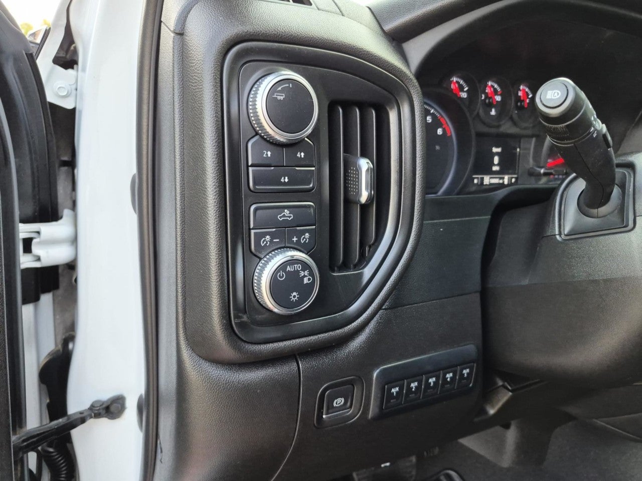 2024 GMC Sierra 2500HD Pro - Photo 18