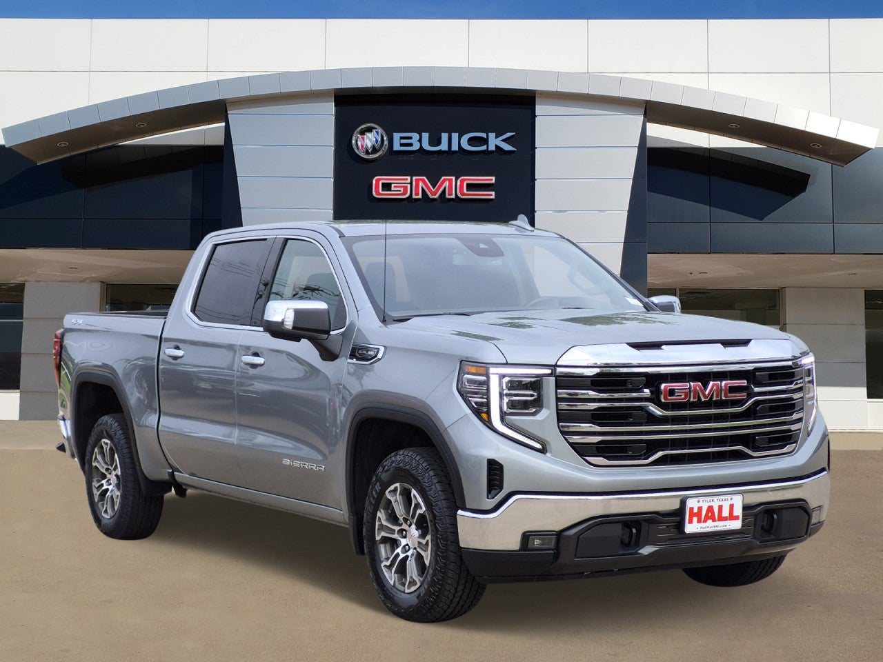 2025 GMC Sierra 4WD Crew Cab Short Box SLT's photo