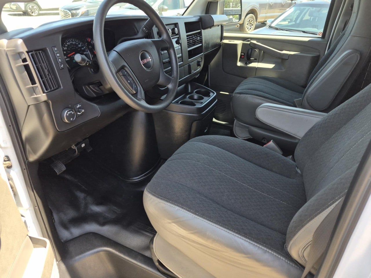 2024 GMC Savana Cargo 2500 Work Van