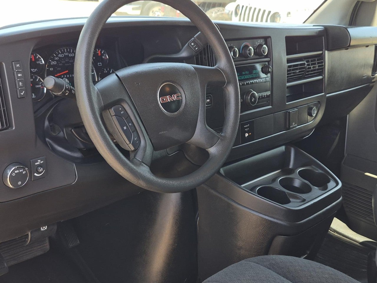 2024 GMC Savana Cargo Work Van - Photo 15