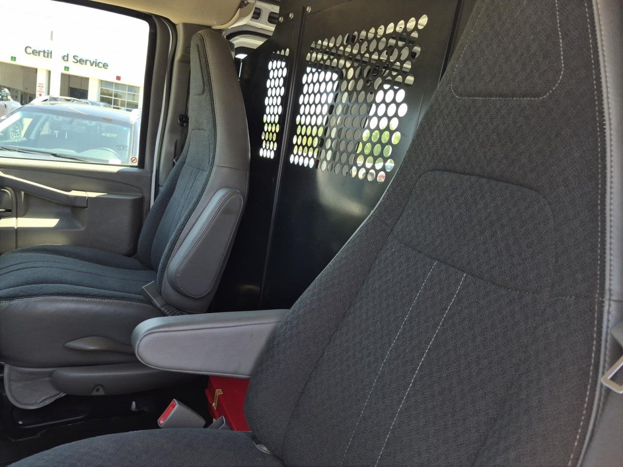 2024 GMC Savana Cargo Work Van - Photo 28