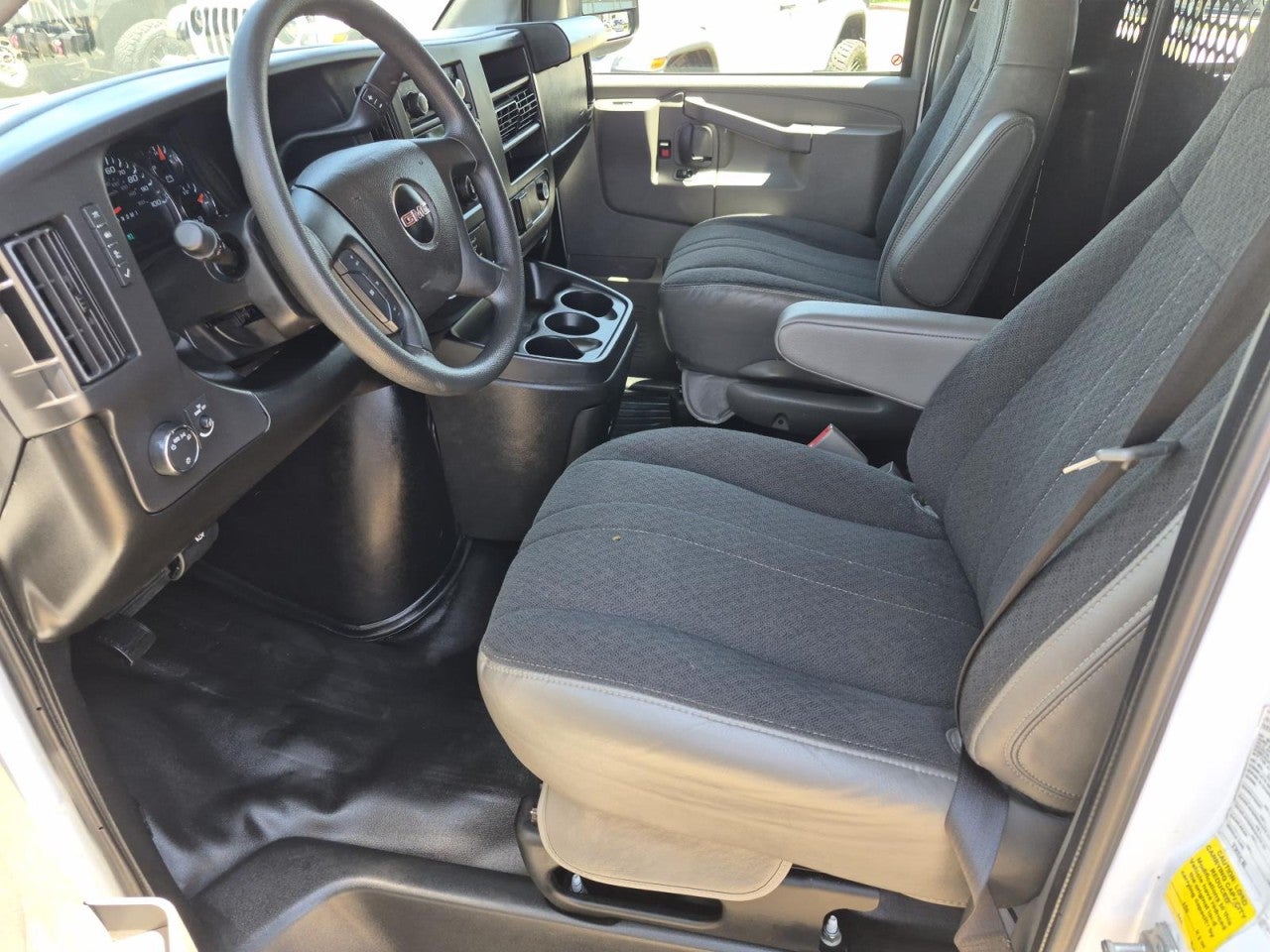 2024 GMC Savana Cargo 2500 Work Van