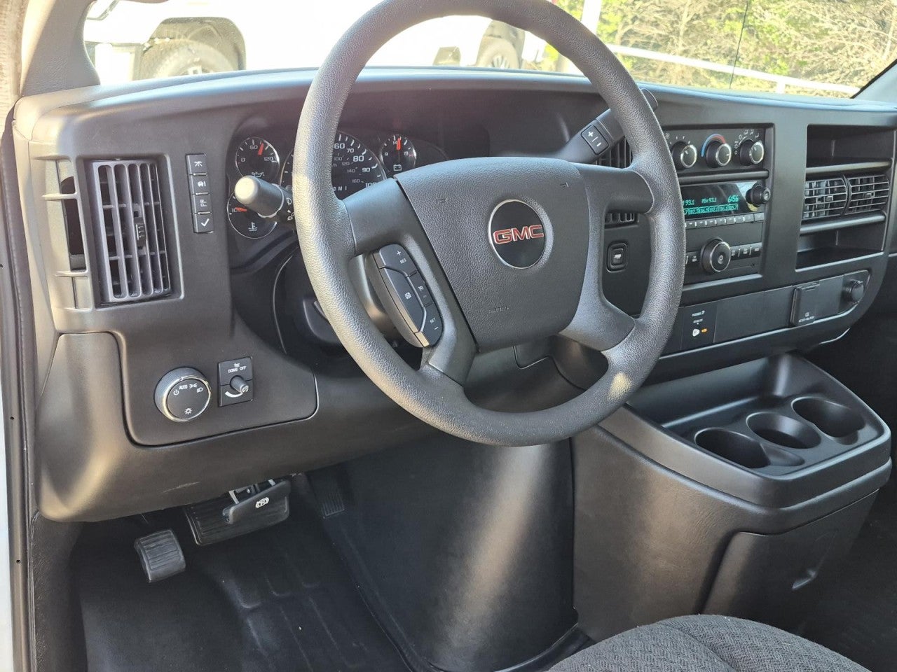 2024 GMC Savana Cargo 2500 Work Van