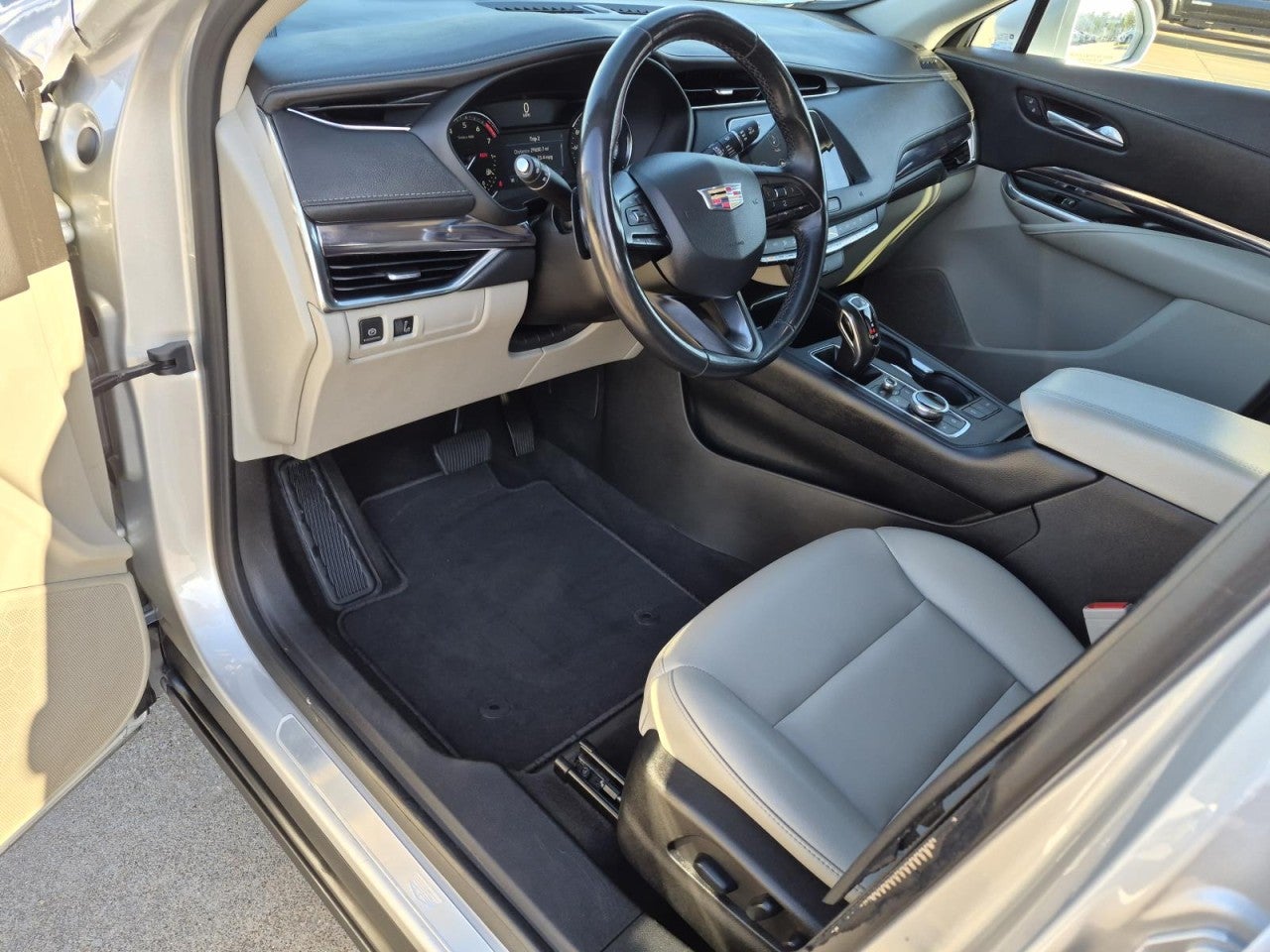 2019 Cadillac XT4 FWD Luxury