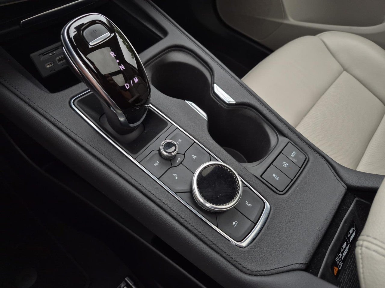 2021 Cadillac XT4 FWD Premium Luxury