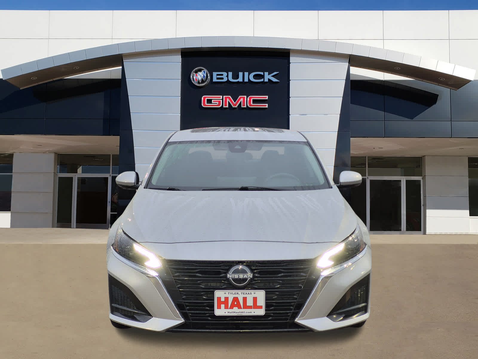 2023 Nissan Altima SL FWD