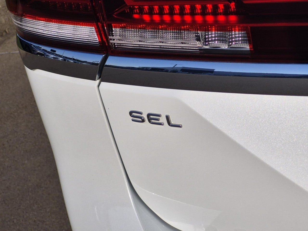 2025 Volkswagen Atlas 2.0T SEL
