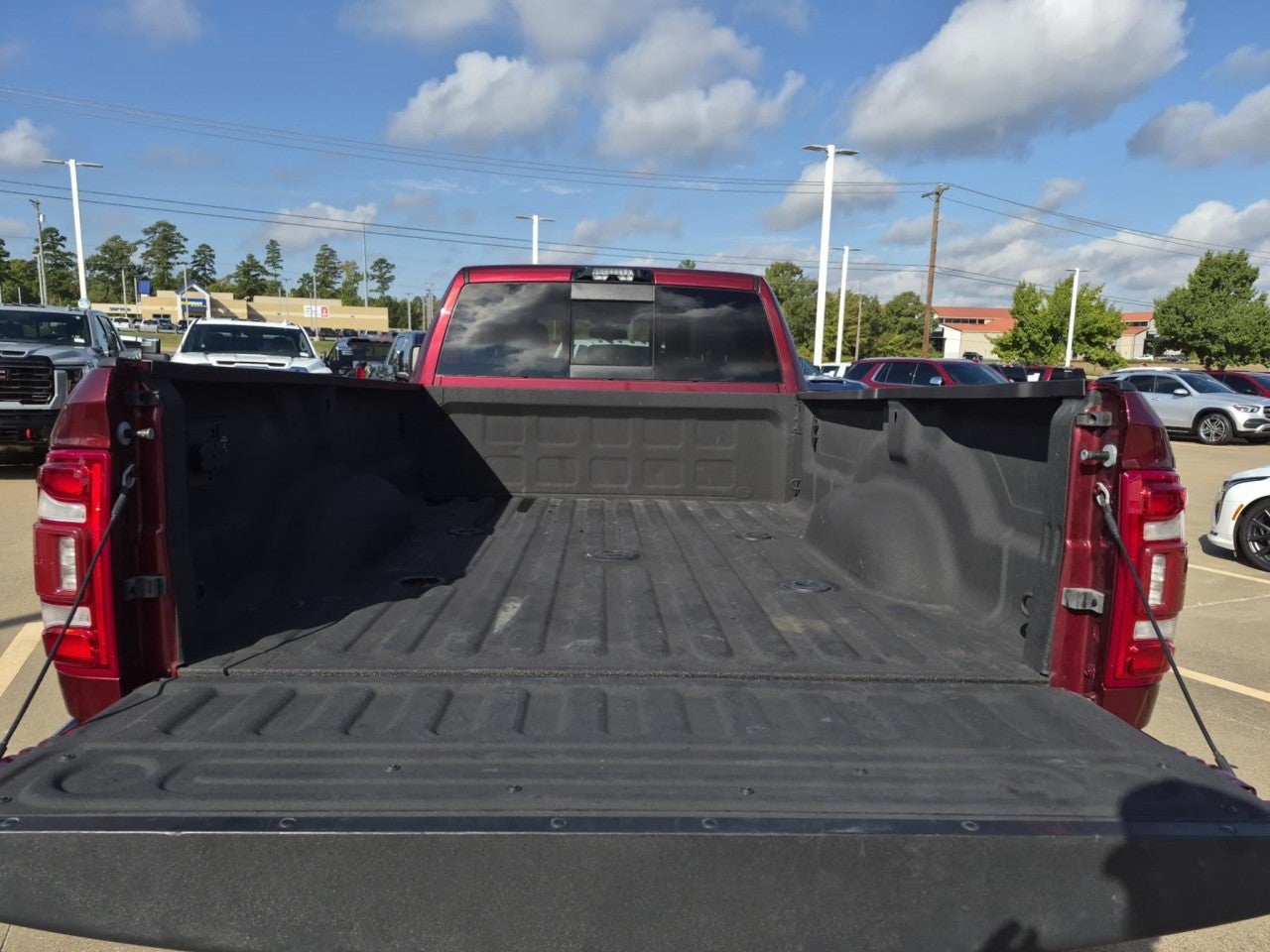 2024 RAM 3500 Laramie Crew Cab 4x4 8' Box