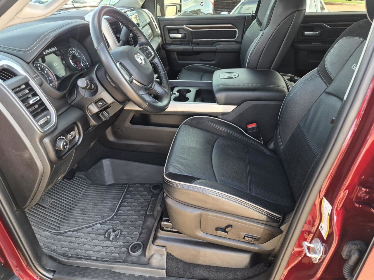 2024 RAM 3500 Laramie Crew Cab 4x4 8' Box