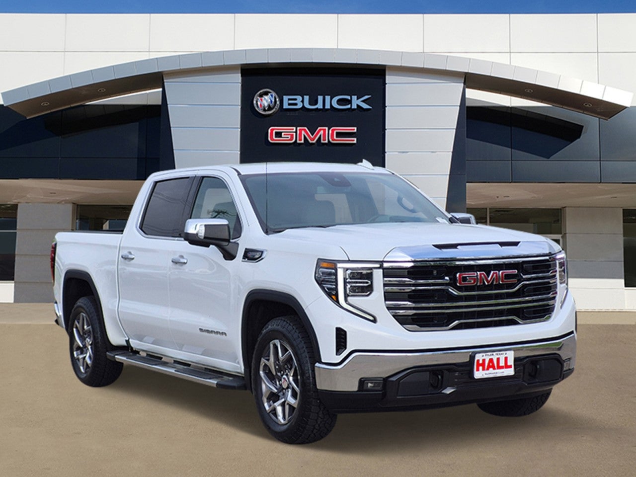 2022 GMC Sierra 2WD Crew Cab Short Box SLT's photo