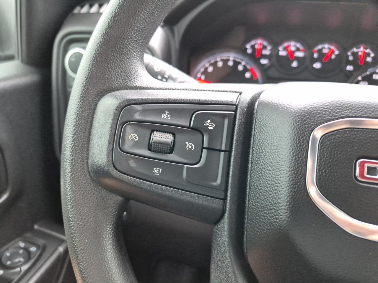 2024 GMC Sierra 1500 Pro - Photo 17