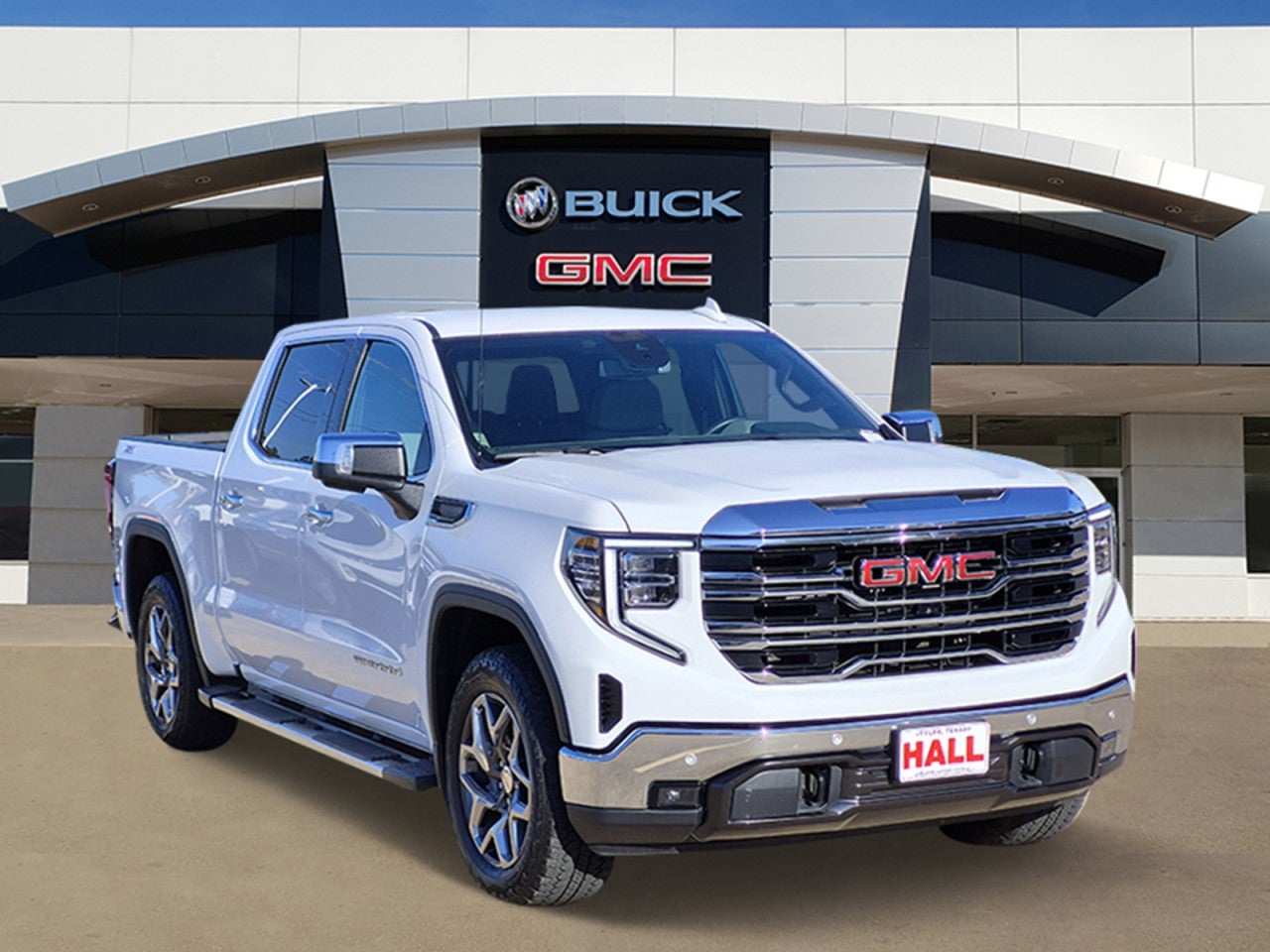 2023 GMC Sierra 4WD Crew Cab Short Box SLT's photo