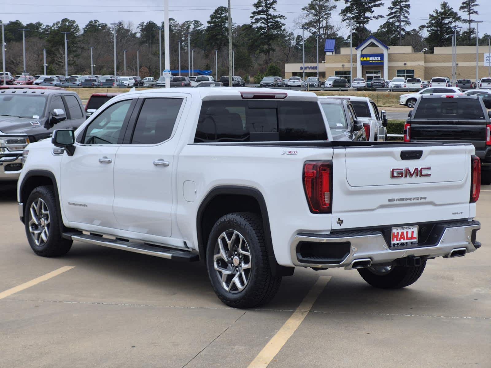 2024 GMC Sierra 1500 SLT
