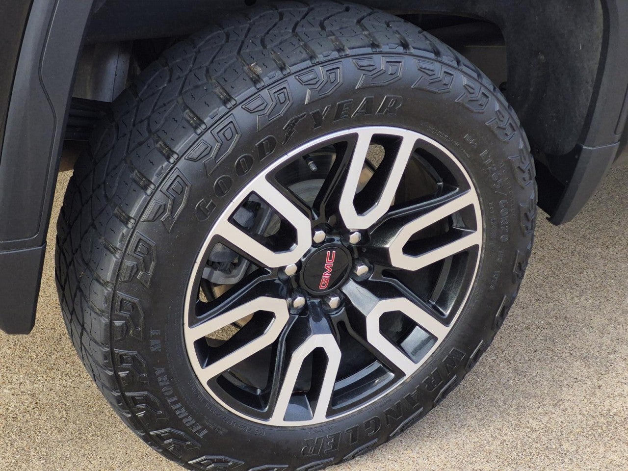 2024 GMC Sierra 1500 AT4