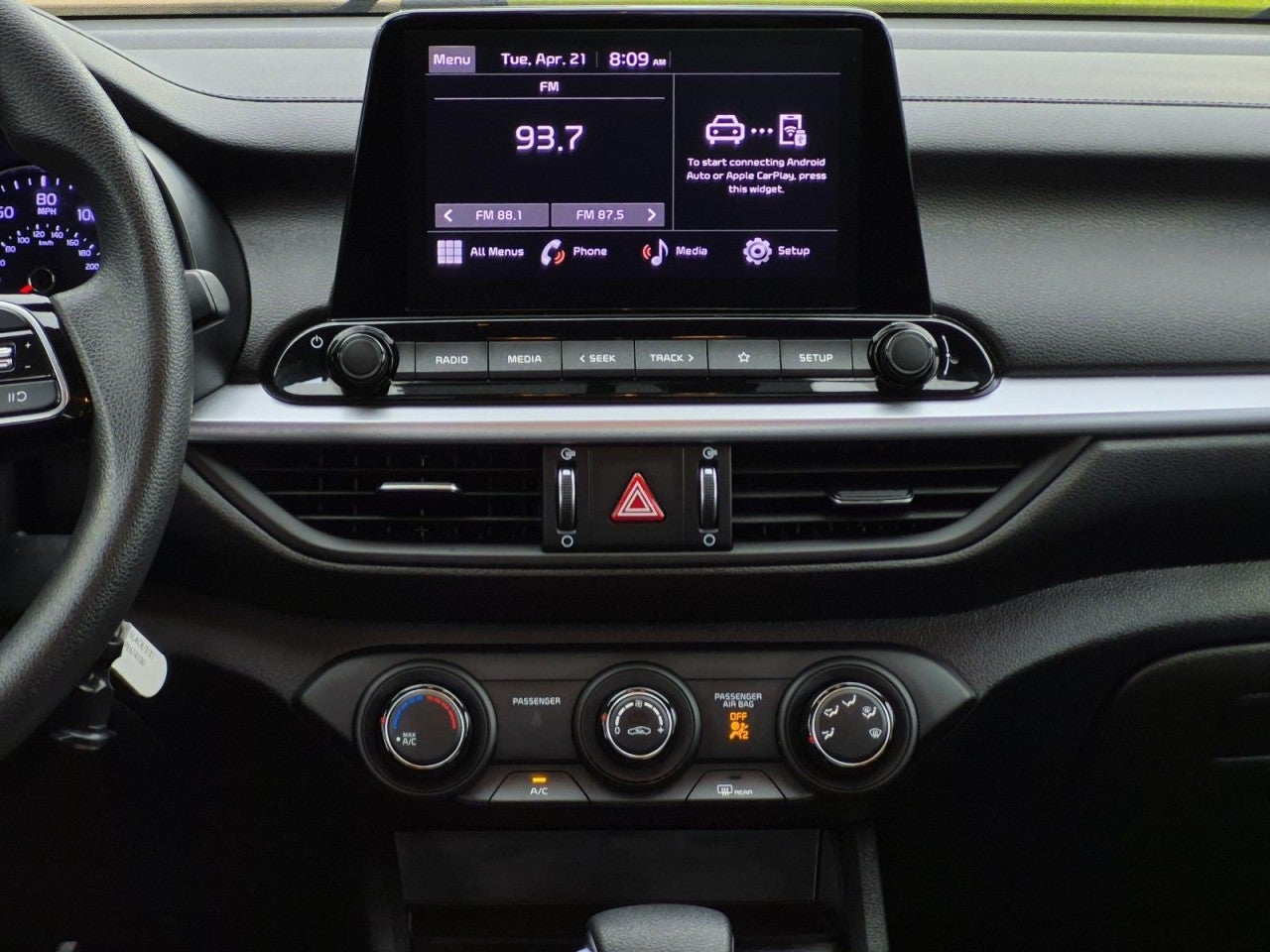 2023 Kia Forte LXS - Photo 15