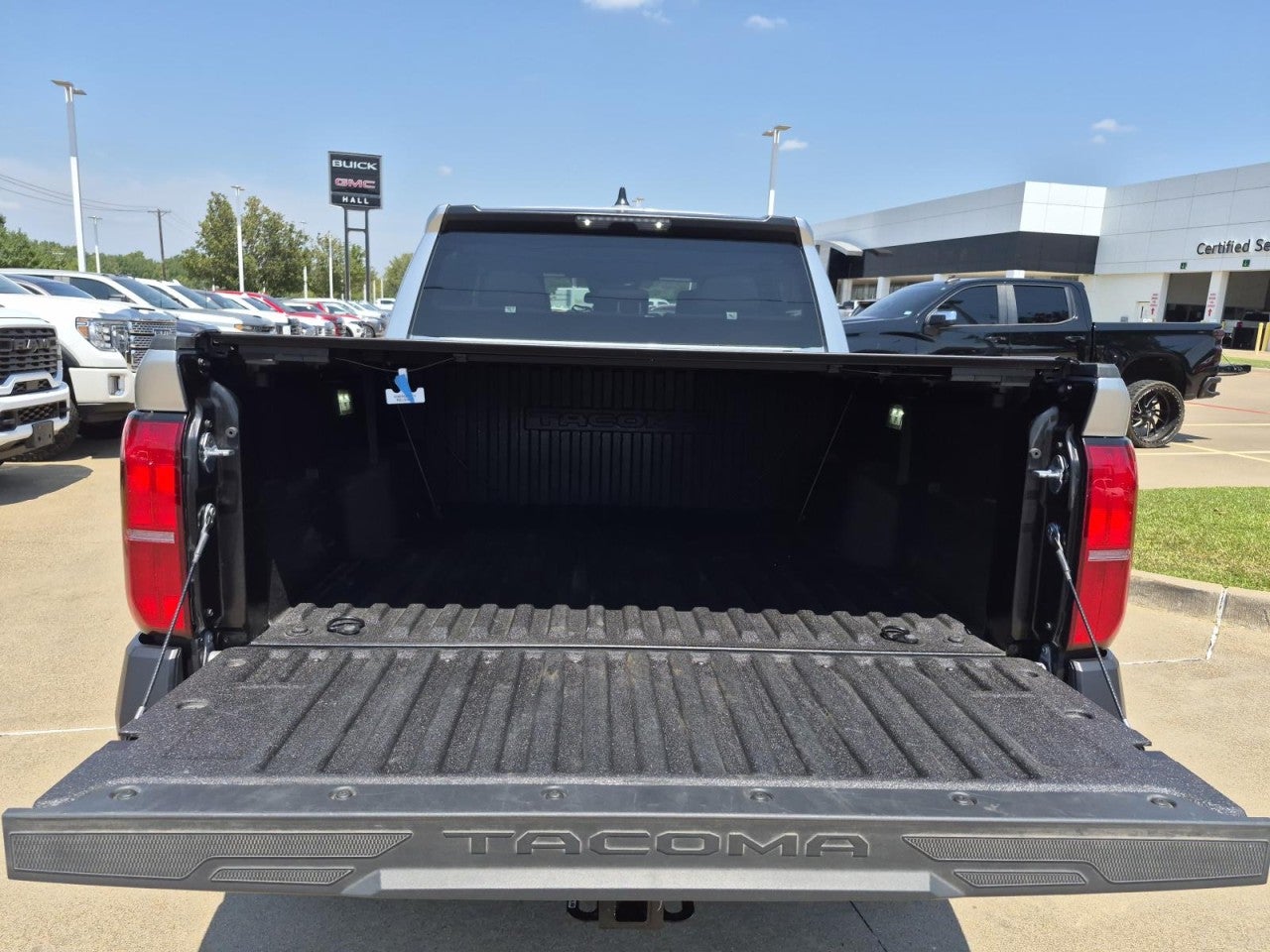 2025 Toyota Tacoma SR