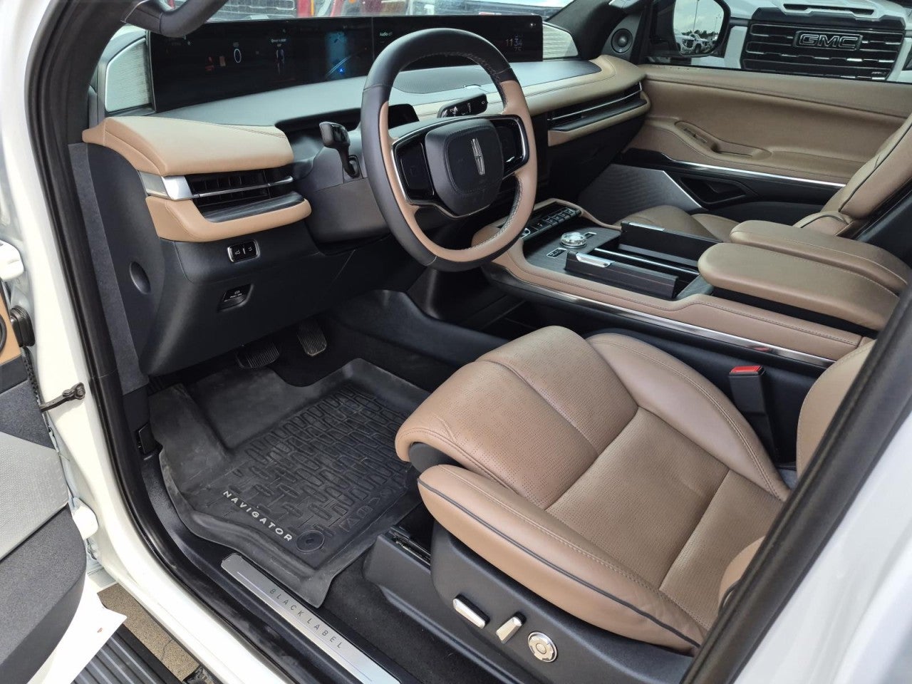 2025 Lincoln Navigator Black Label