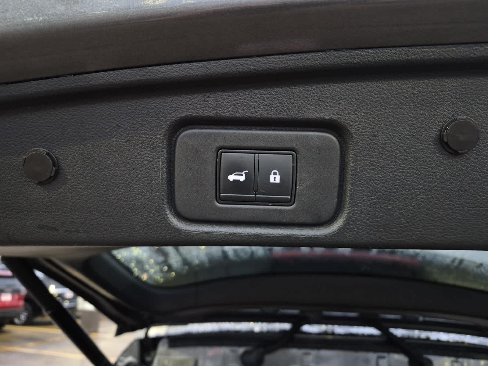 2022 Nissan Pathfinder SV 2WD