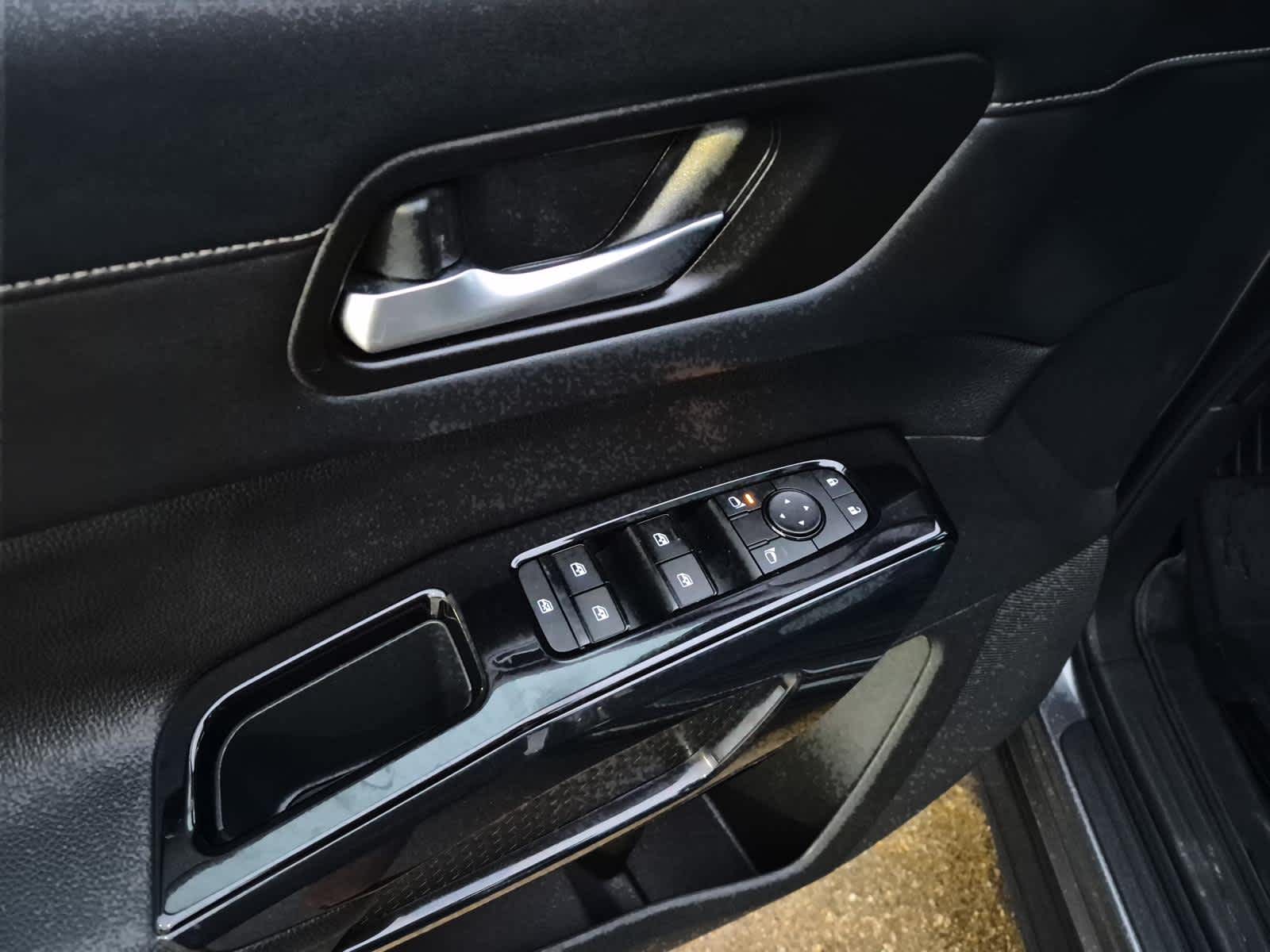 2022 Nissan Pathfinder SV 2WD