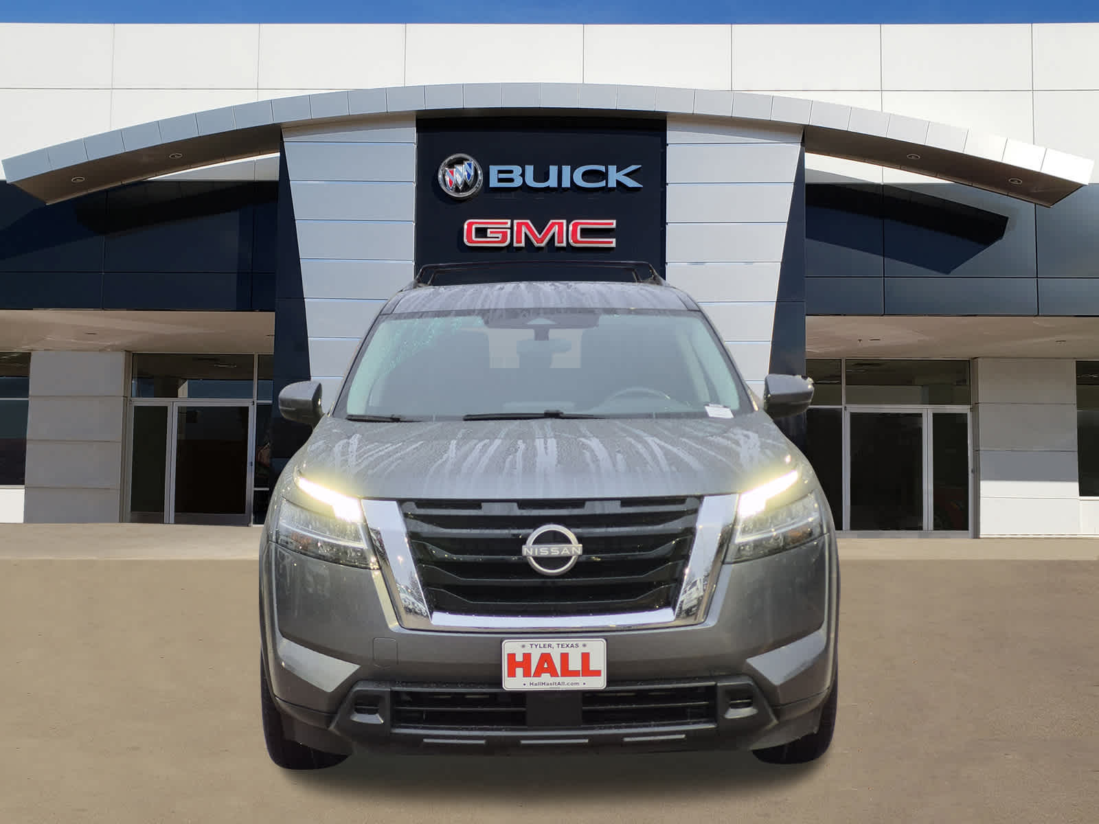 2022 Nissan Pathfinder SV 2WD