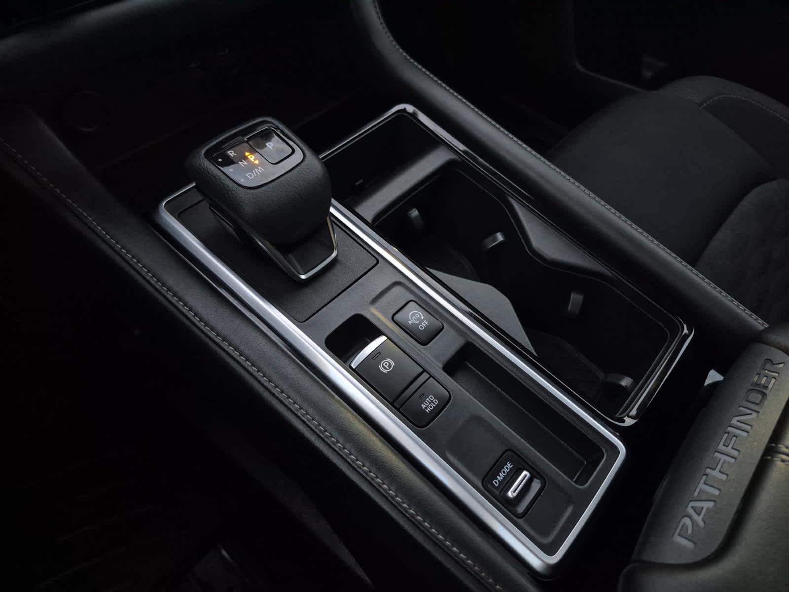 2022 Nissan Pathfinder SV 2WD