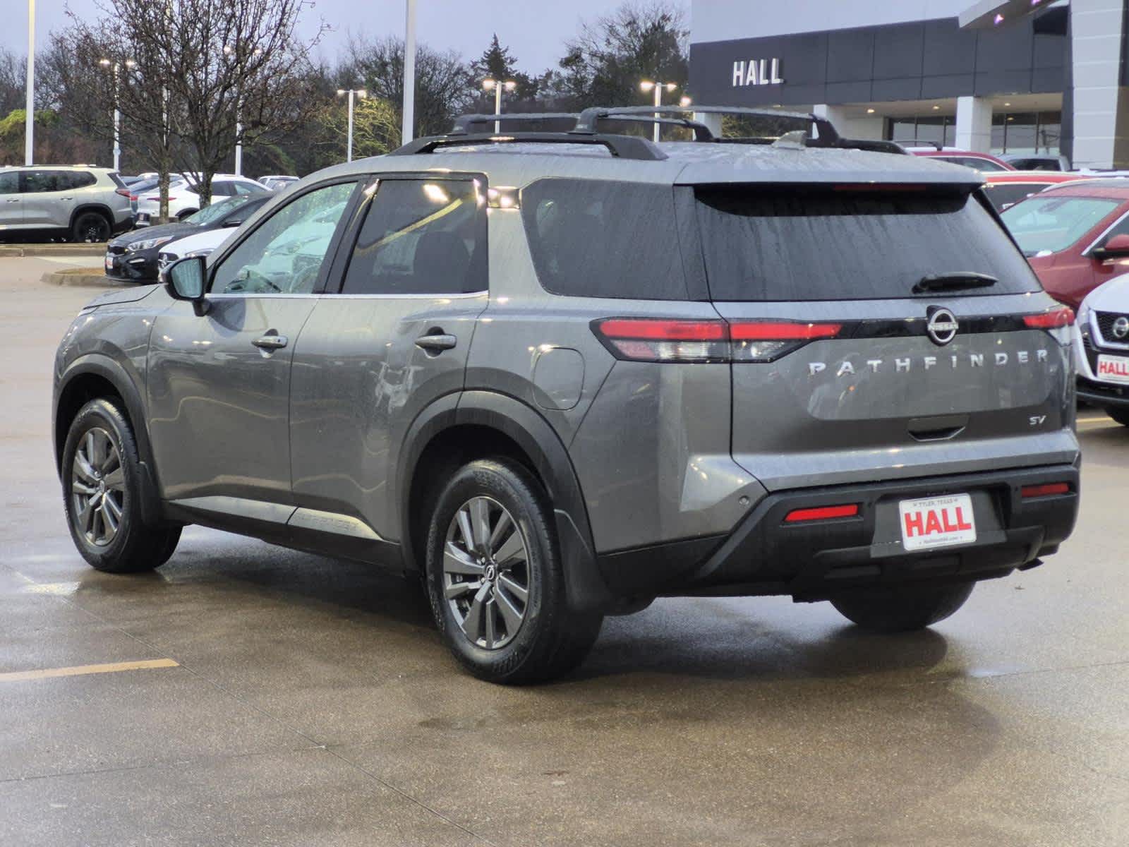 2022 Nissan Pathfinder SV 2WD