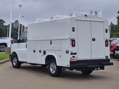 2026 GMC Savana Cutaway 3500 1WT