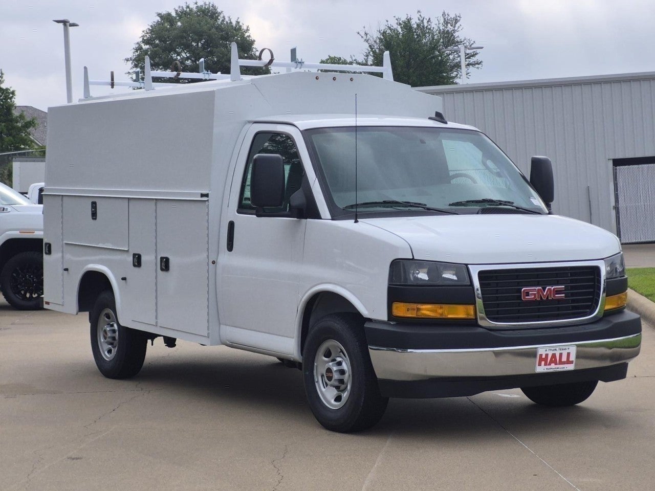2026 GMC Savana 3500 139" WB's photo