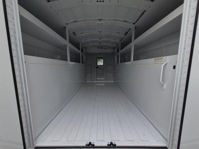 2026 GMC Savana Cutaway 3500 1WT